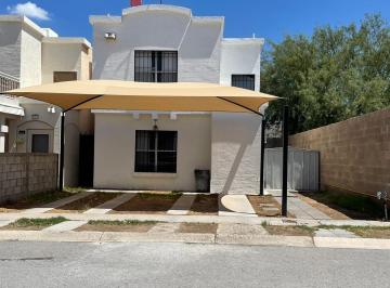 Casa · 86m² · 3 Recámaras · 2 Estacionamientos · Casa en Renta Villa Solares