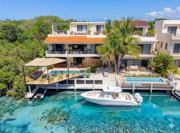 Departamento de 3 habitaciones, Solidaridad · Exclusivo Penthouse de 330 Mq con Muelle Privado