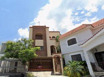 Casa de 5 habitaciones, Monterrey · Casa en Pedregal de La Cascada en Adjudicada