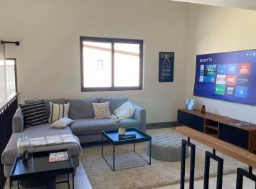 Casa · 264m² · 3 Recámaras · 2 Estacionamientos · Casa en Venta en Metepec Llano Grande Gis 24 - 637