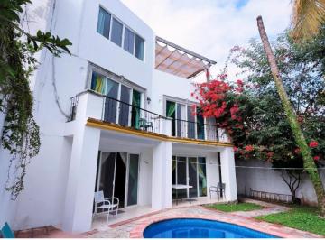 Casa de 3 habitaciones, Cuernavaca · Propiedad en Venta en Las Palmas