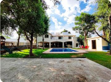 Casa de 4 habitaciones, Santiago · Casa en Renta, Condado de Asturias Santiago Nl