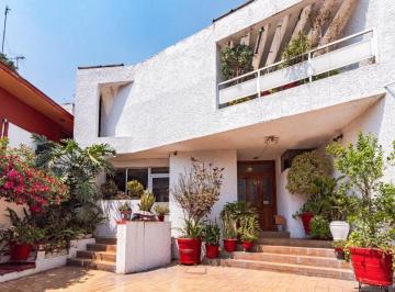 Casa en Venta de 3 habitaciones Antonio Barona · Propiedad en Salvador Montiel