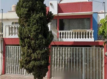 Casa de 3 habitaciones, Ecatepec de Morelos · Casa en Venta en Valle de Aragon, Adjudicada Cerca del Metro Muzquiz