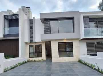 Casa 150m² Venta Fraccionamiento Montaña Monarca  · Casa en Venta Altozano Morelia