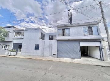 Casa de 3 habitaciones, Aguascalientes · Venta Casa Centro Aguascalientes a Media Cuadra de La Feria de San Marcos