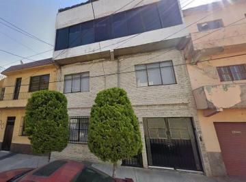 Casa de 4 habitaciones, Gustavo A. Madero · Casa de Liquidación Bancaria en La Industrial Vallejo