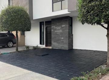 Casa · 154m² · 3 Recámaras · 2 Estacionamientos · Casa - Residencial El Refugio
