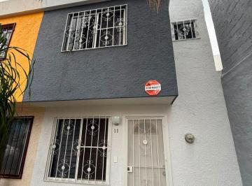 Casa de 3 habitaciones, Zapopan · Casa en Renta en Coto Privado