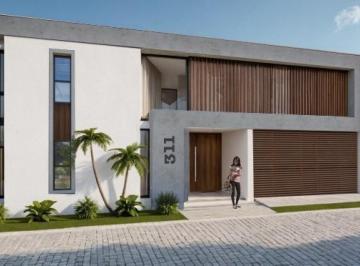 Casa · 232m² · 4 Recámaras · 2 Estacionamientos · Casa Nueva en Venta Las Palmas