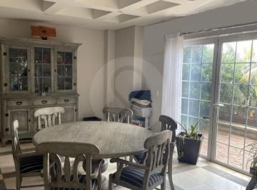 Casa en condominio · 486m² · 3 Recámaras · 6 Estacionamientos · Las Villas: Casa en Condominio en Venta en Lomas de Vista Hermosa