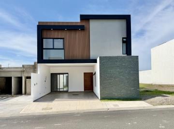 Casa · 208m² · 3 Recámaras · 2 Estacionamientos · Casa Nueva en Venta Lomas de La Rioja