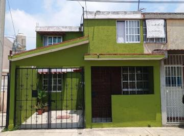Casa de 4 habitaciones, Tonanitla · Casa Sobre Av Principal del Fraccionamiento Ampliada Cuatro Recamaras Acepto Infonavit