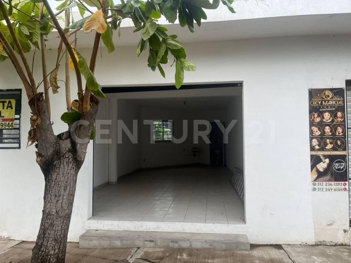 Productive Real Estate Property Consisting of Three Commercial Units.