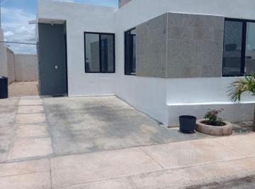 Casa de 2 habitaciones, Tixkokob · Casa en Renta de un Piso 2 Recámaras Al Oriente de Merida