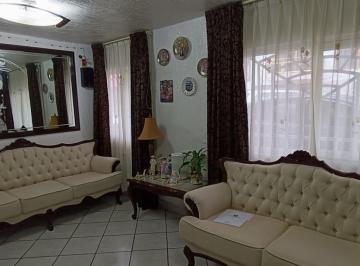 Casa · 132m² · 1 Estacionamiento · Casa en Impulsora Popular Avícola