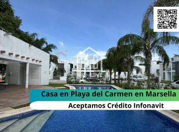 Casa · 80m² · 2 Recámaras · 2 Estacionamientos · Casa en Venta en Playa del Carmen de 2 Habitaciones en Privada con Alberca