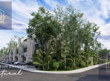 Casa · 123m² · 3 Recámaras · 2 Estacionamientos · Casa de 3 Recámaras con Rooftop Privado en Playa del Carmen. Preventa. Zona Residencial.