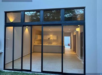 Casa · 166m² · 3 Recámaras · 2 Estacionamientos · Última Casa 3 Recámaras con Terraza y Alberca Privada. entrega Inmediata. Financiamiento Directo