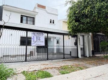Casa · 458m² · 3 Recámaras · 2 Estacionamientos · Casa en Renta en Jardines Universidad