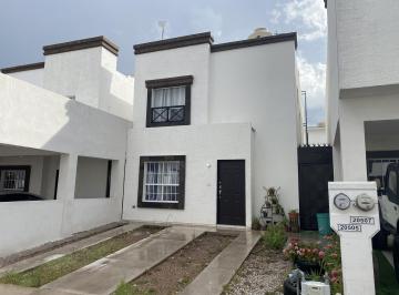 Casa · 98m² · 3 Recámaras · 2 Estacionamientos · Casa Amueblada en Renta en Molino de Agua, Norte.