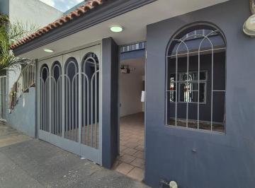 Casa de 5 habitaciones, Zapopan · Casa en Renta en Santa Margarita!
