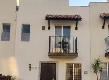 Casa en condominio de 3 habitaciones, Tlajomulco de Zúñiga · Casa en Venta Abiertos a Ofertas
