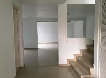 Recepcion · Casa en Conjunto Cerrado, Remodelada, Oportunidad