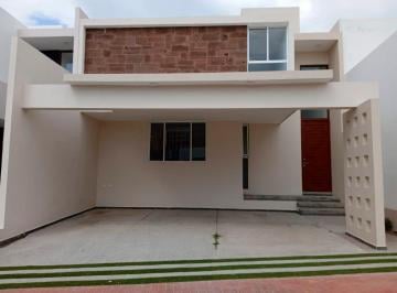 Casa · 201m² · 3 Recámaras · 3 Estacionamientos · Casa La Vista