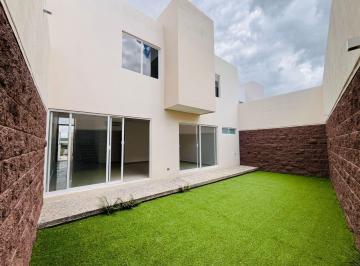 Casa · 201m² · 3 Recámaras · 3 Estacionamientos · Casa La Vista
