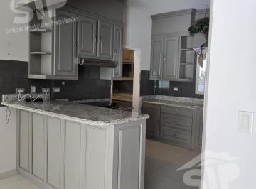 Casa · 350m² · 3 Recámaras · 2 Estacionamientos · Casa en Renta Tierra Santa Saltillo