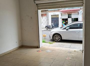 Local comercial , Gustavo A. Madero · Local Comercial en Pb Esquina