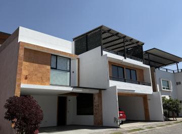Casa · 266m² · 3 Recámaras · 2 Estacionamientos · Casa en Arboreto Residencial