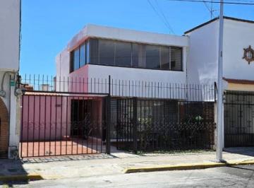 Casa de 3 habitaciones, Puebla · Oportunidad - Jardines de San Manuel - Hermosa Casa en Venta