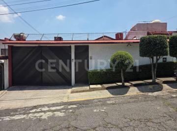 Casa · 243m² · 3 Recámaras · 2 Estacionamientos · Casa en Venta en Las Alamedas, Atizapan de Zaragoza, Edo Mex