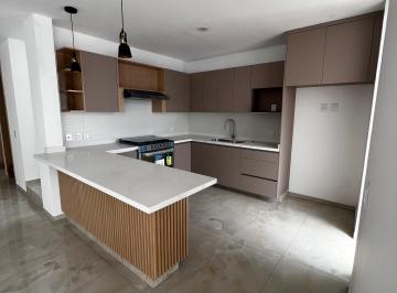 Casa de 4 habitaciones, Tlajomulco de Zúñiga · Amplia Residencia en Venta | 4 Recámaras | Casa Fuerte