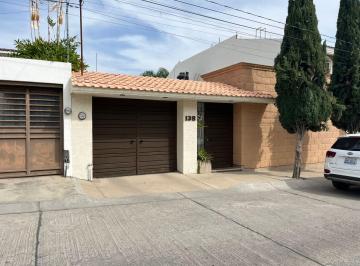 Casa de 3 habitaciones, León · Residencia de Lujo en Villas del Campestre – León, Gto.