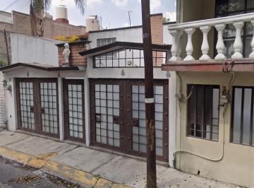 Casa de 4 habitaciones, Tlalnepantla de Baz · Venta de Casa en Tlanepantla de Baz Estado de Mexico U Hab Izcallipiramide