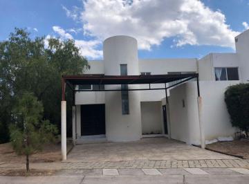 Casa de 3 habitaciones, León · Casa en Renta Fracc. Lomas de Gran Jardin/ León, Gto/ Zona Norte.