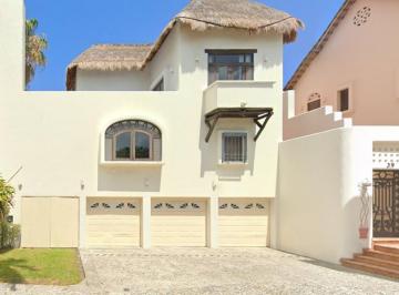Casa de 5 habitaciones, Benito Juárez · Casa en Venta en Punta Cancun, Zona Hotelera, Cancun, Quintana Roo