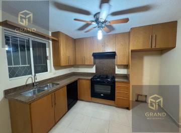 Casa · 247m² · 3 Recámaras · 2 Estacionamientos · Casa - Colinas de San Jerónimo