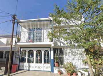 Casa de 4 habitaciones, Miguel Hidalgo · Casa en Remate Bancario Bosques del Valle Coacalco