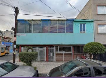 Casa de 3 habitaciones, Iztapalapa · Casa en Venta en Constitucion 1917, Iztapalapa, Cdmx