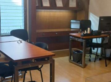 Oficina , Guadalajara · Oficina Para 3 Personas a 2 Cuadras de La Plaza Terranova, Amueblado, Todo Incluido.