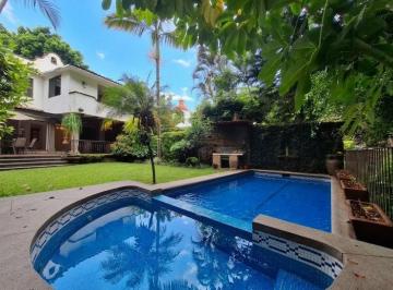 Casa · 450m² · 3 Recámaras · 2 Estacionamientos · Casa en Fraccionamiento Rancho Tetela