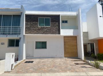 Casa en condominio de 3 habitaciones, Tlajomulco de Zúñiga · Hermosa Casa en Casa Fuerte Condominio Bastion