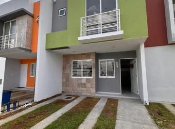 Casa en condominio de 3 habitaciones, Tonalá · Casa Venta Coto Loma Jalapa 508 de 3 Recamaras en Fracc Parque Las Lomas Tonala