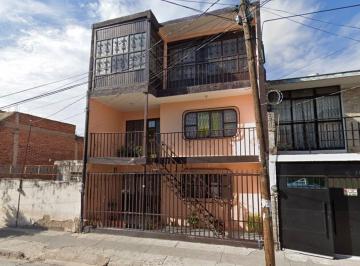 Casa de 6 habitaciones, León · Casa en Venta en Buena Vista, León Guanajuato Clj