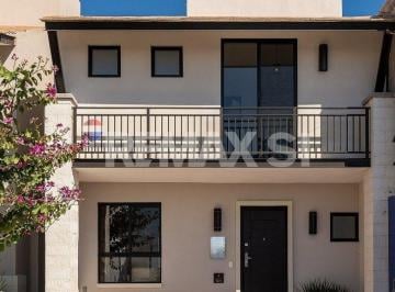 Casa en Venta de 3 habitaciones Residencial El Refugio · Casa Venta El Refugio Torre de Piedra Jacarandas Cipres