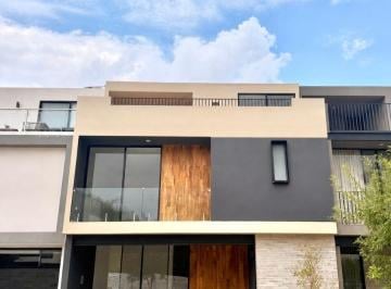 Casa en condominio de 5 habitaciones, Zapopan · Casa Nueva en Venta en Coto Altanza Solaresel Coto Tiene Doble Ingreso por Ramón Corona y por Paseo